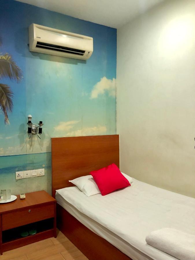 Hotel Rain Forest